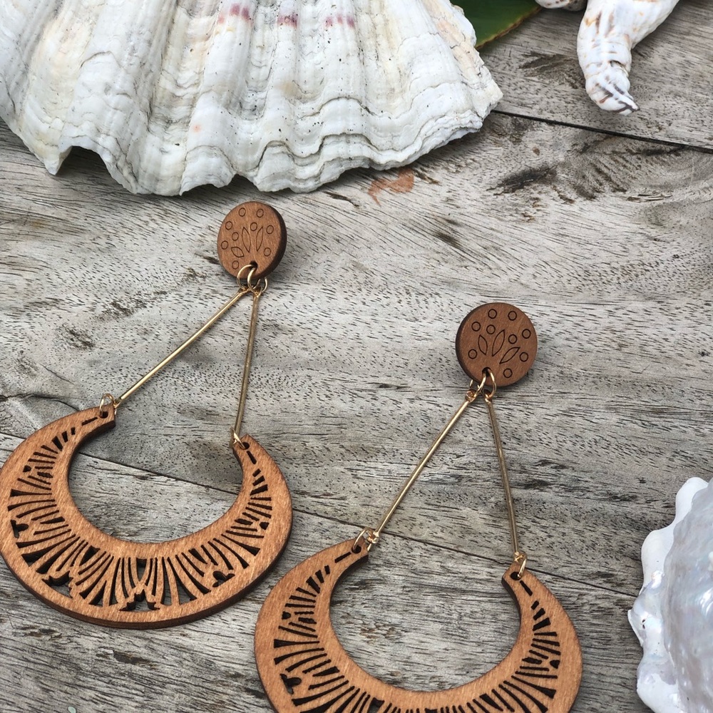 Wooden carved earrings boho style